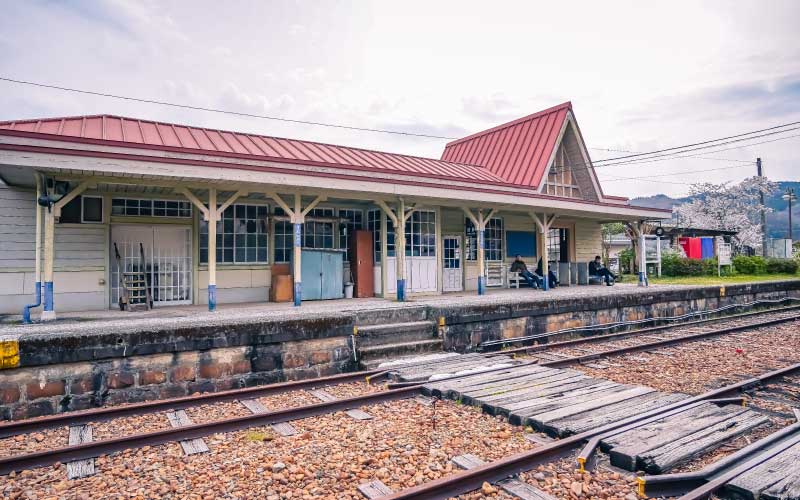 片上鉄道吉ヶ原駅
